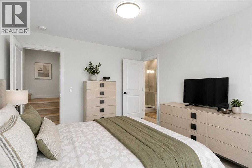 244 Sovereign Common SW — photo 24
