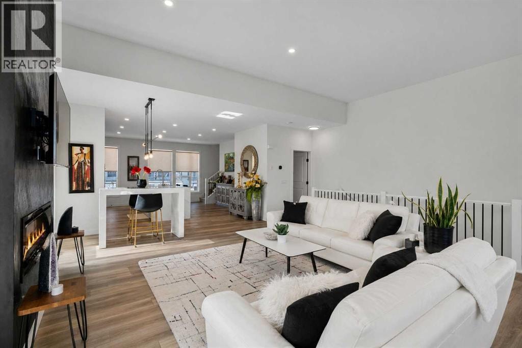 244 Sovereign Common SW — photo 7