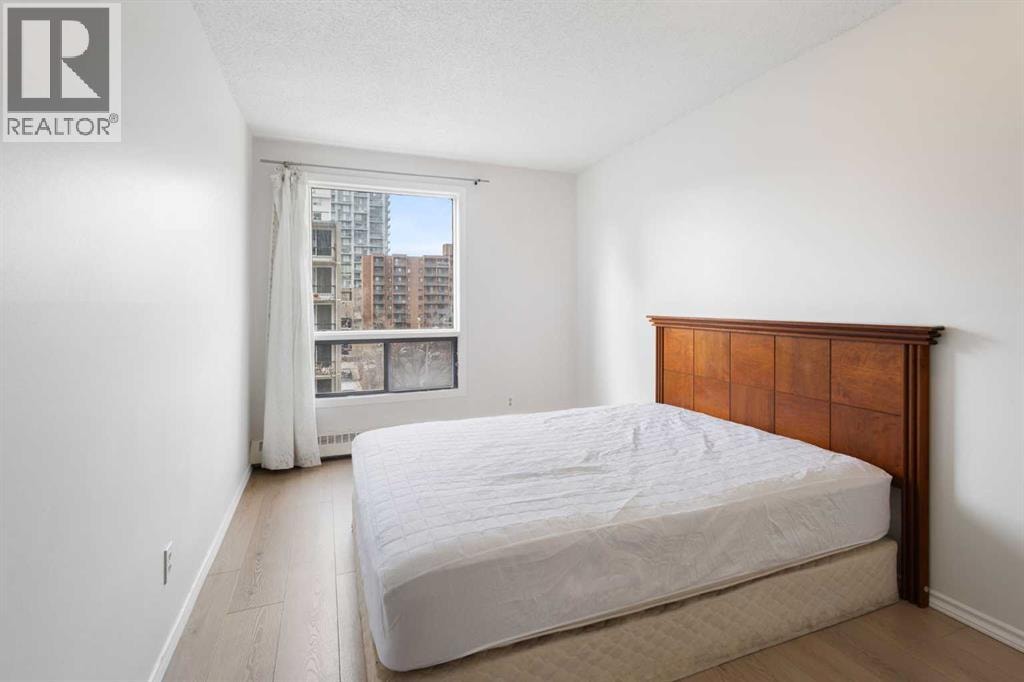 408, 924 14 Avenue SW — photo 19