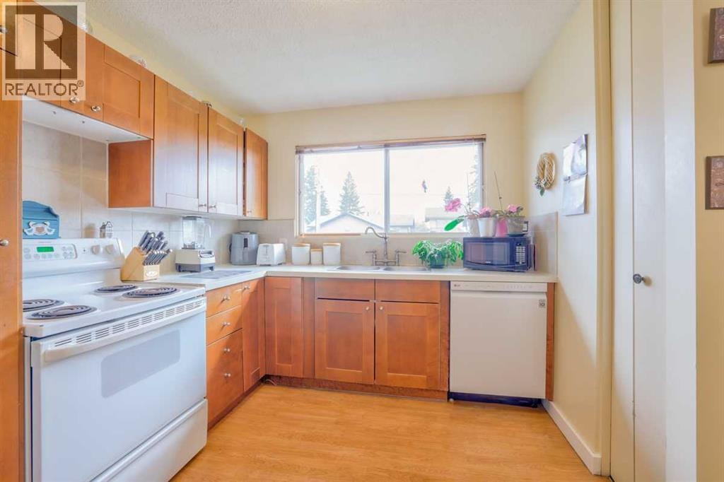 6023 MADDOCK Drive NE — photo 12