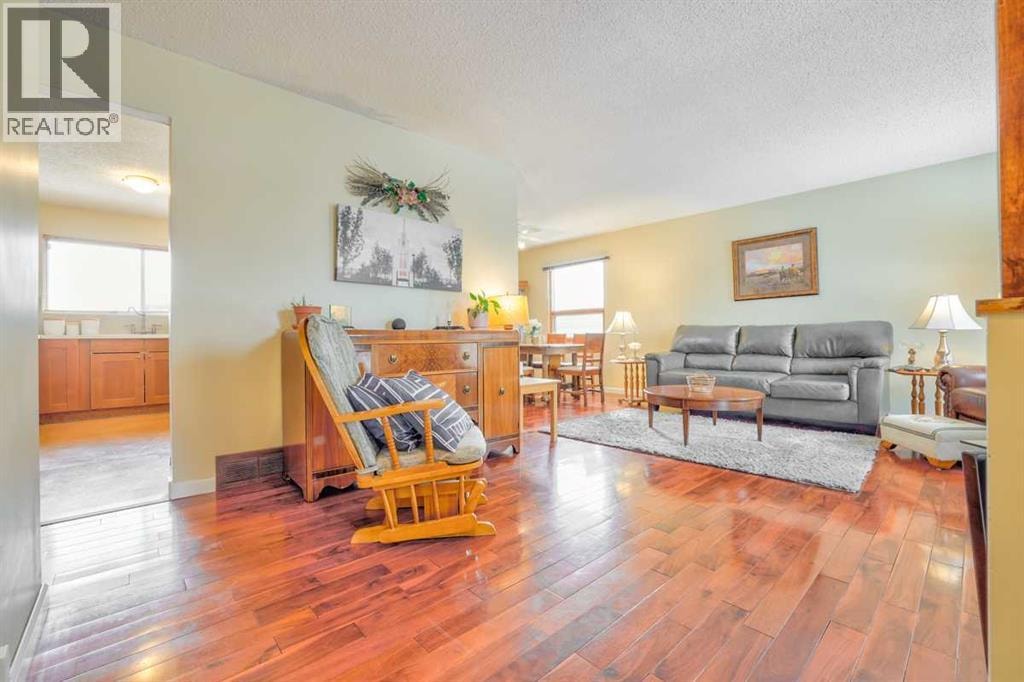 6023 MADDOCK Drive NE — photo 5