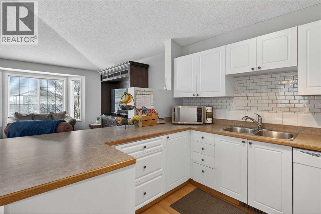 173 Martin Crossing Crescent NE — photo 6