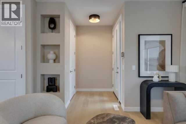 143 Ambleridge Street E — photo 4