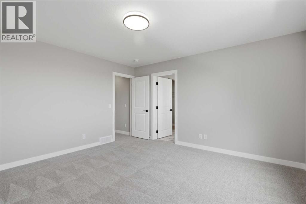 139 Belvedere Crescent SE — photo 25