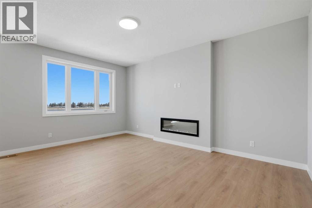 139 Belvedere Crescent SE — photo 4