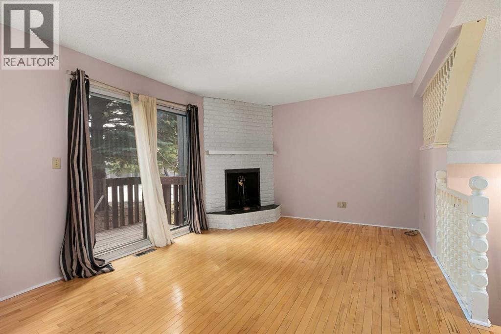 13, 803 Varsity Estates Drive NW — photo 14