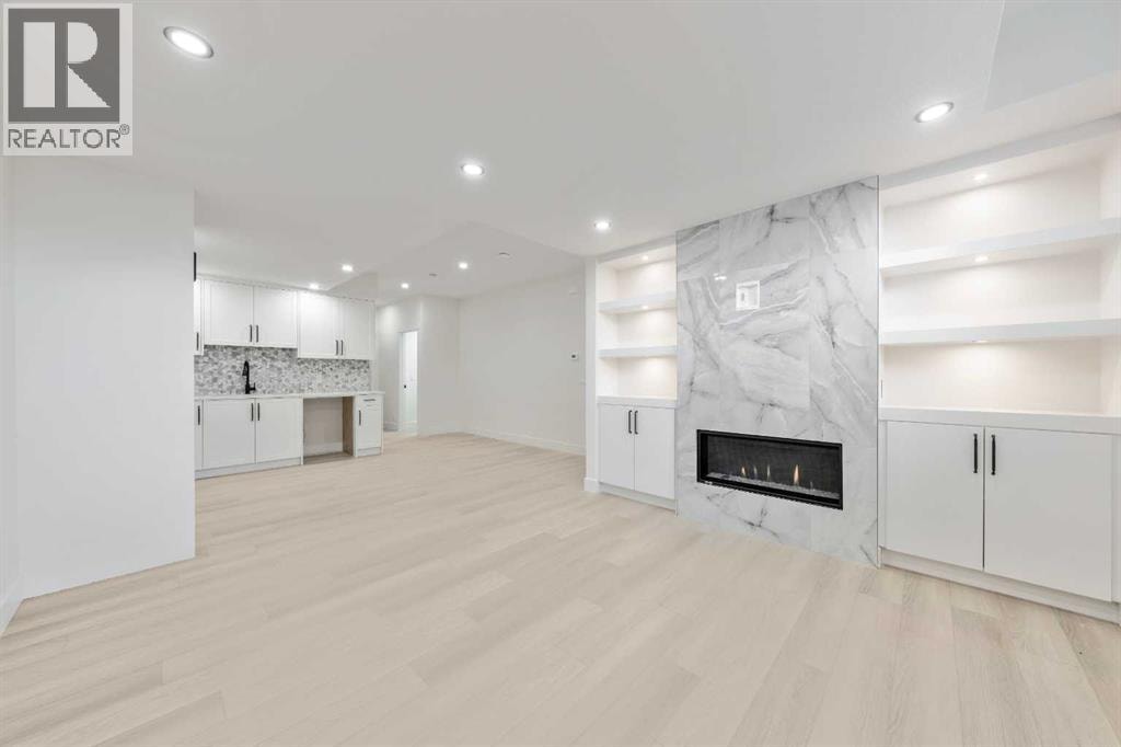 2433 23 Street NW — photo 31