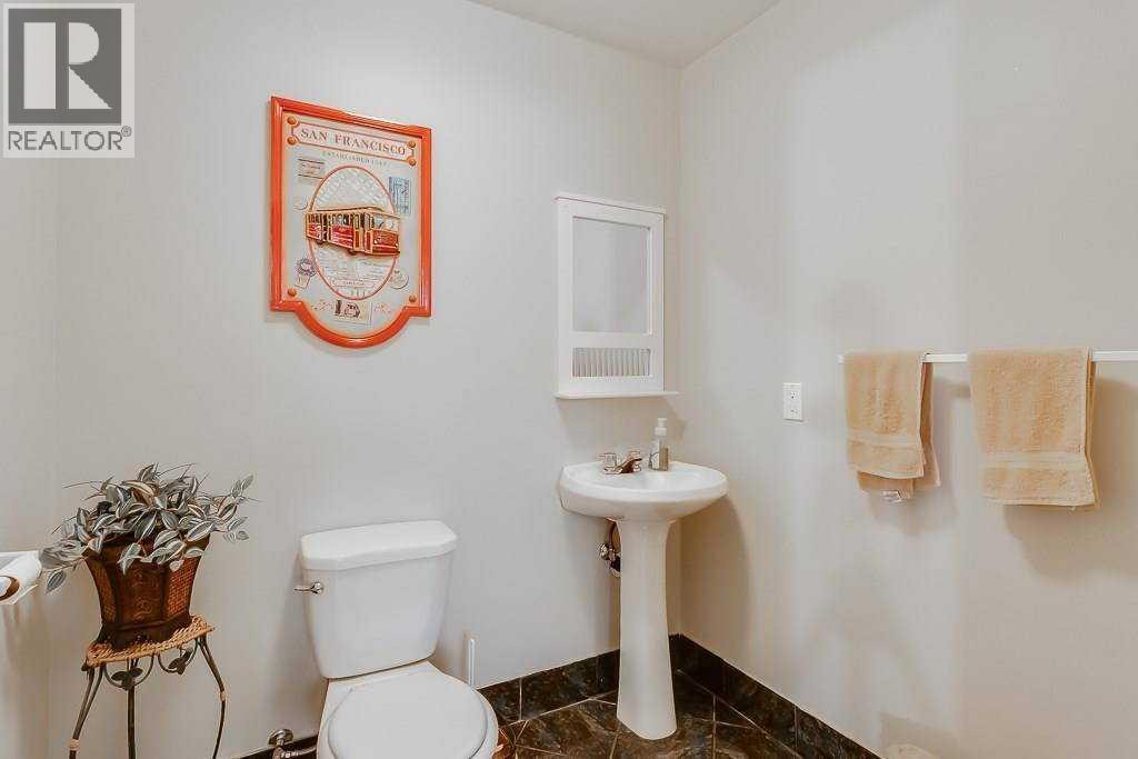 249 West Lakeview Place — photo 35