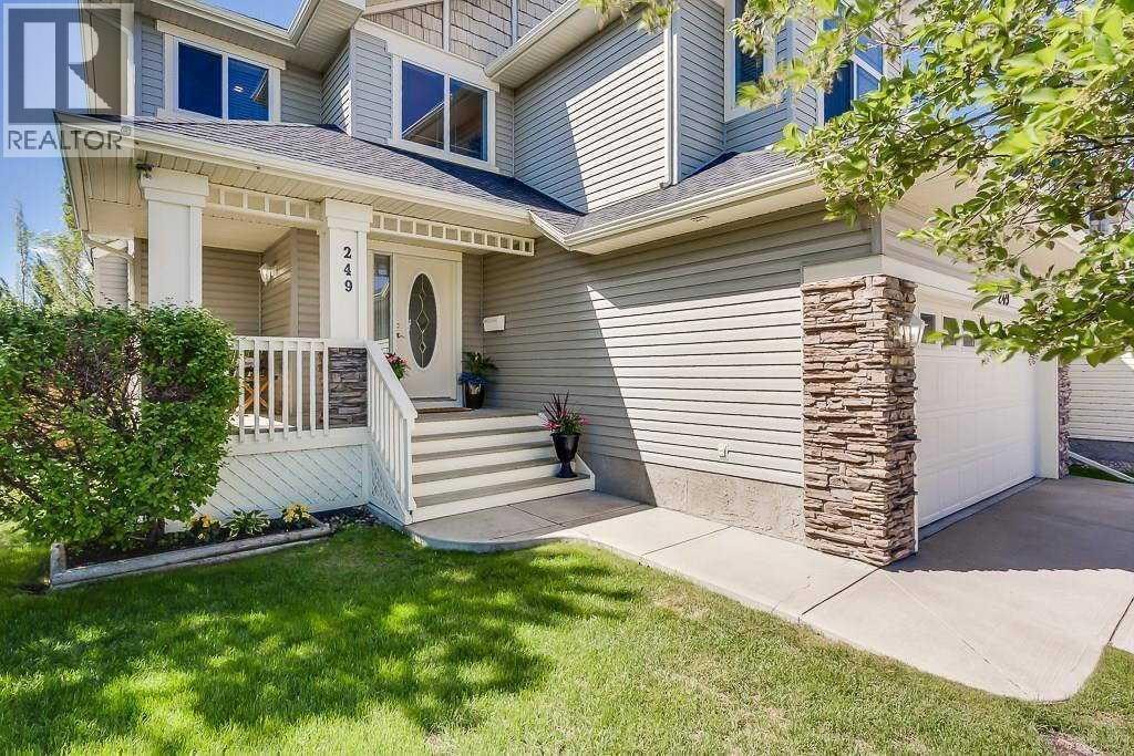 249 West Lakeview Place — photo 2