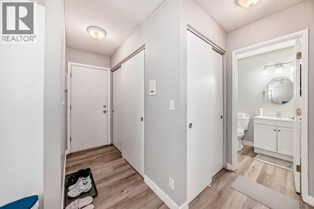404C, 5601 Dalton Drive NW — photo 6