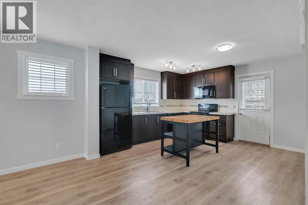 406 Mckenzie Towne Close SE — photo 6