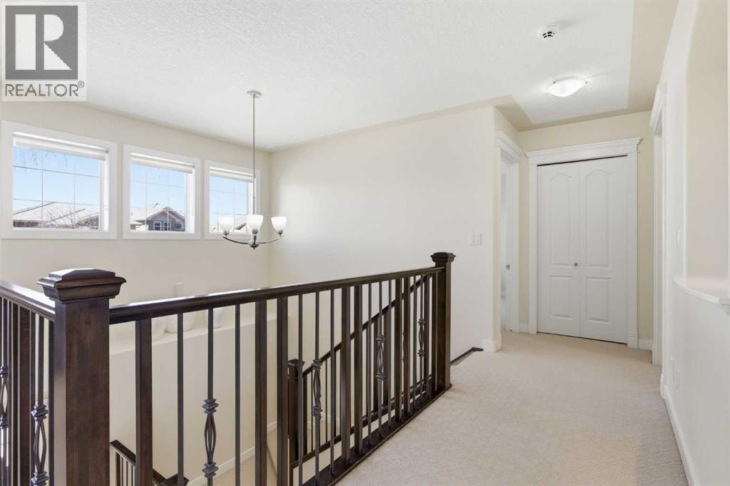 18 Royal Crest Way NW — photo 25