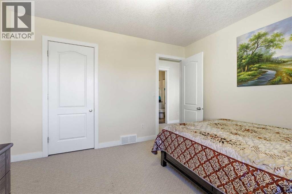 18 Royal Crest Way NW — photo 37