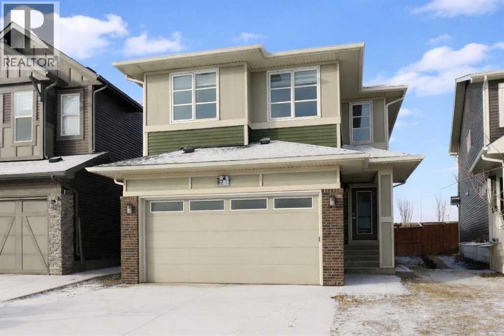 223 Savanna Way NE — photo 2