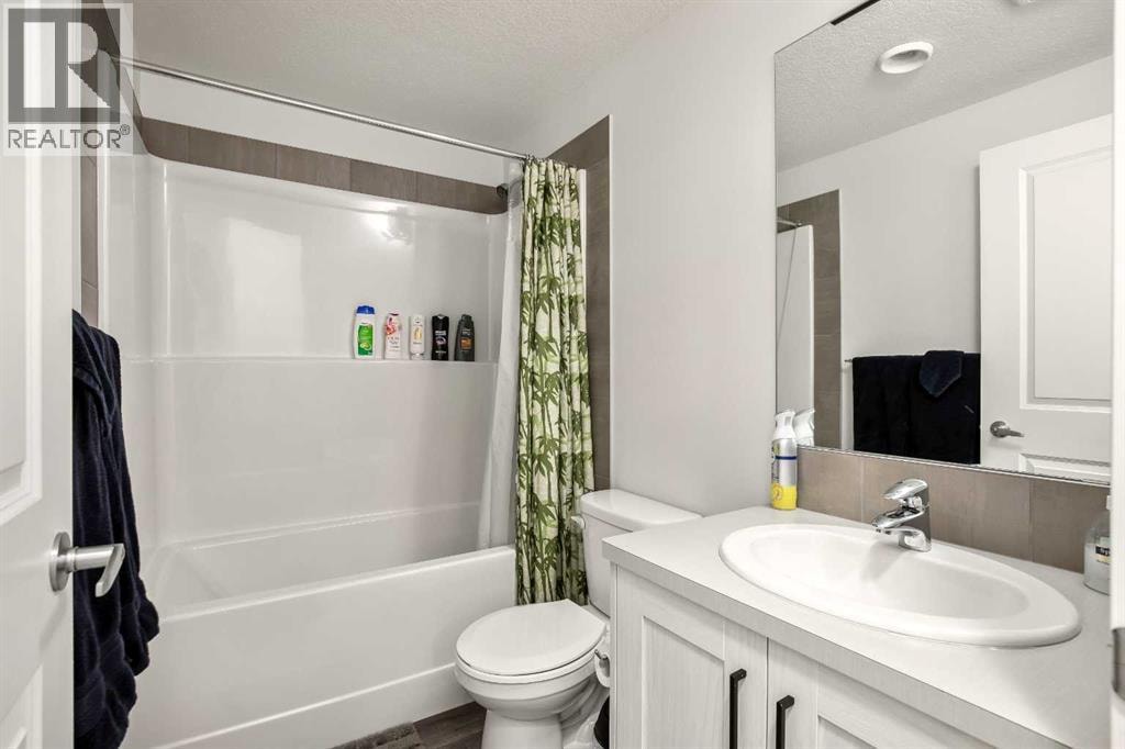 223 Savanna Way NE — photo 25