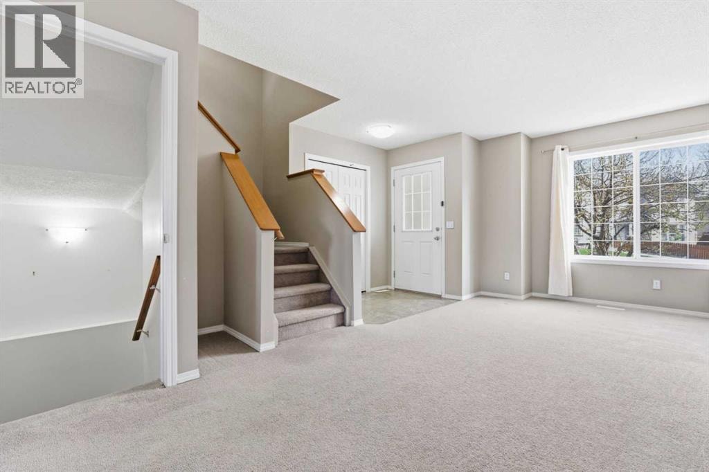 49 Evermeadow Manor SW — photo 4