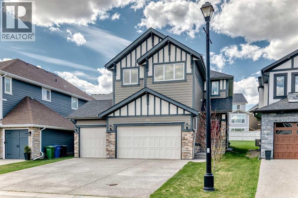210 Stonemere Green — photo 2