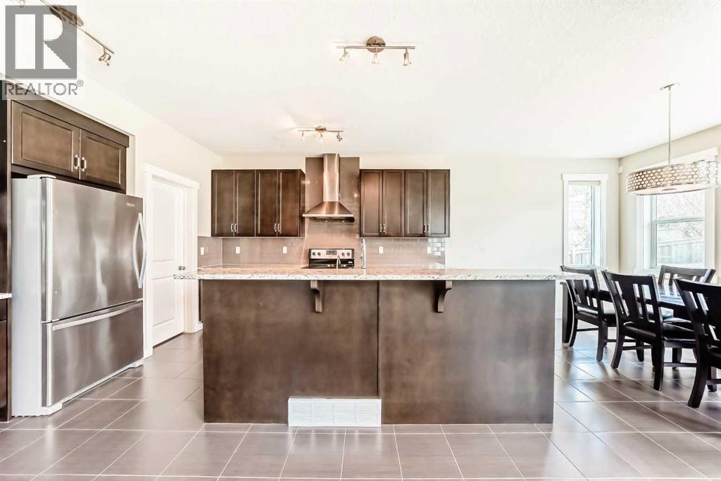 210 Stonemere Green — photo 4