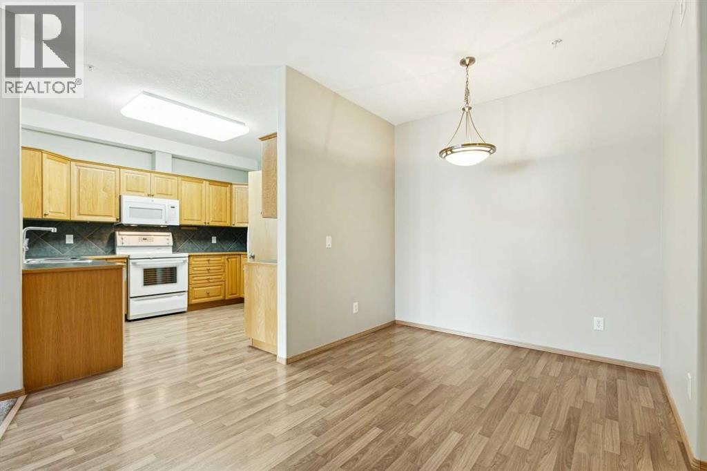 1207, 151 Country Village Road NE — photo 4