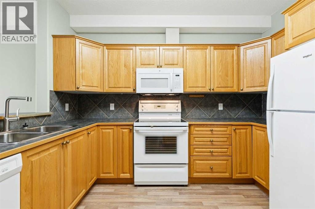 1207, 151 Country Village Road NE — photo 7