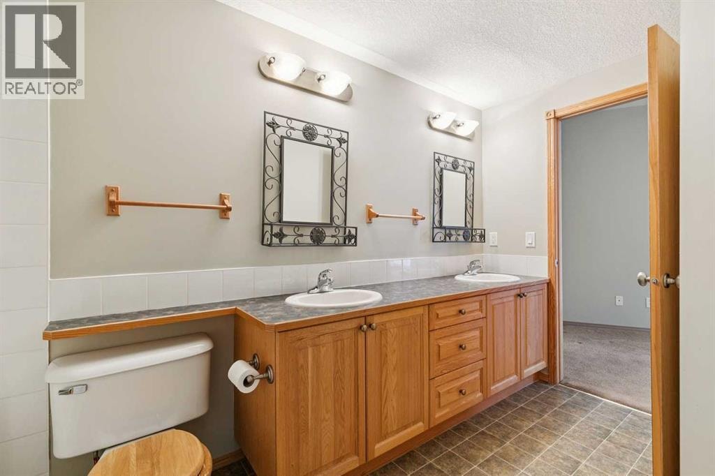 1207, 151 Country Village Road NE — photo 19