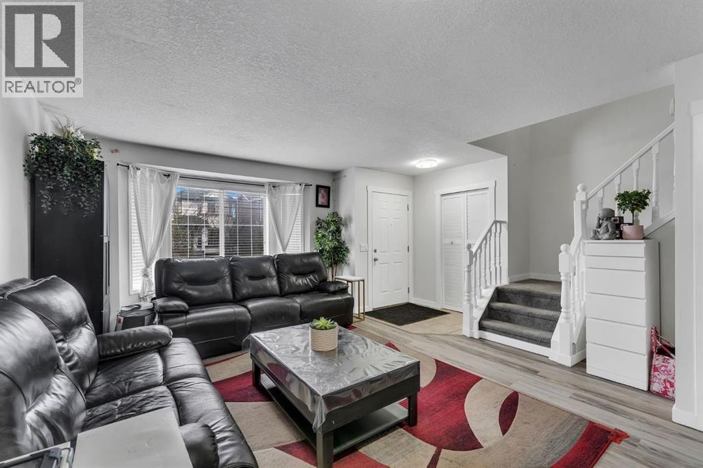 192 Martin Crossing Crescent NE — photo 11