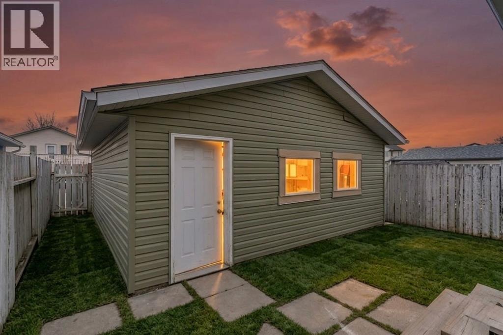 192 Martin Crossing Crescent NE — photo 45