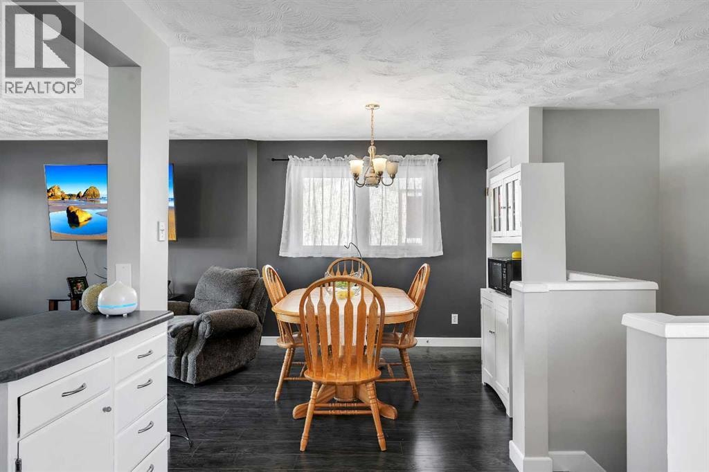 249 Acadia Drive SE — photo 11