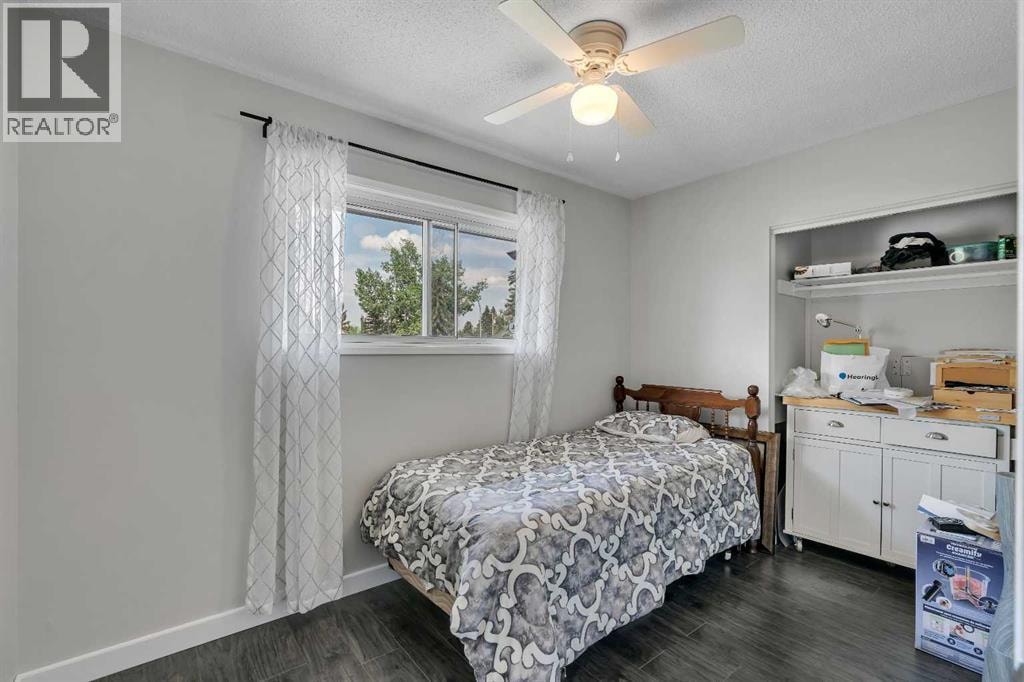 249 Acadia Drive SE — photo 18