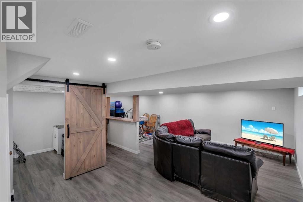 249 Acadia Drive SE — photo 22