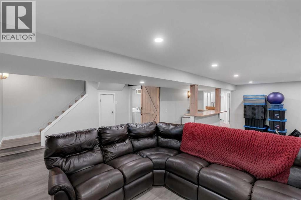 249 Acadia Drive SE — photo 23