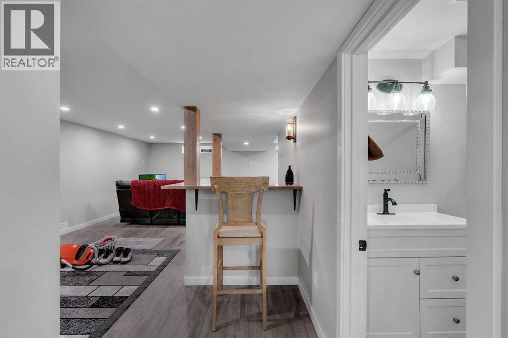 249 Acadia Drive SE — photo 28