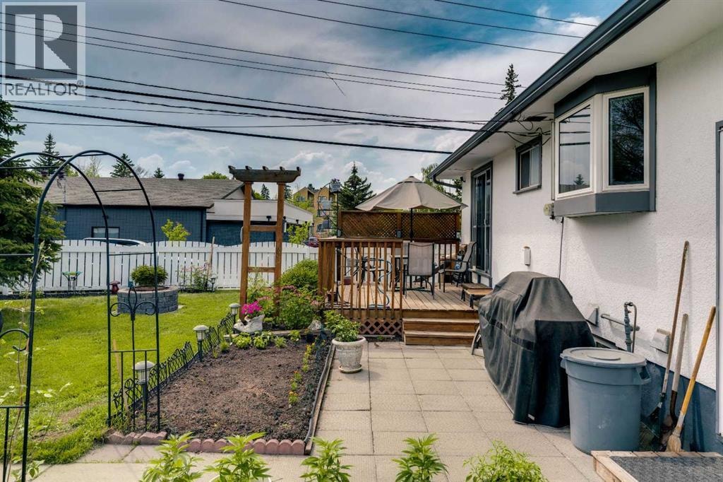 249 Acadia Drive SE — photo 37