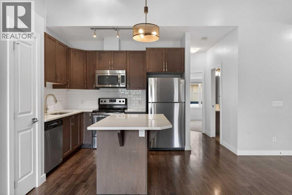 12 Evanscrest Gardens NW — photo 3
