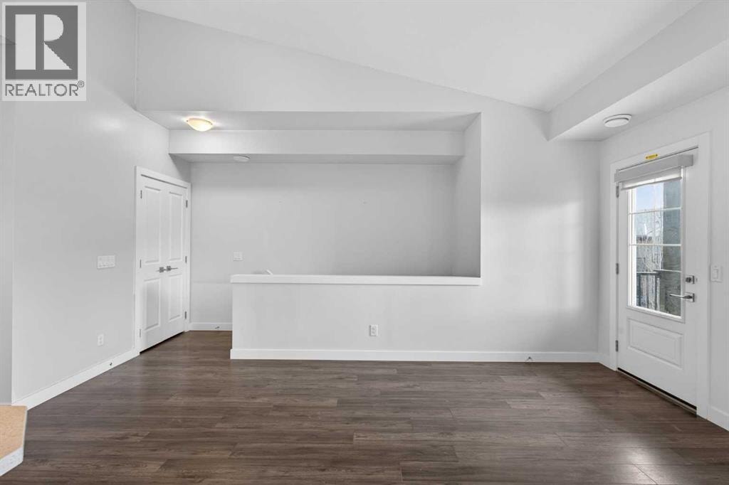 12 Evanscrest Gardens NW — photo 11