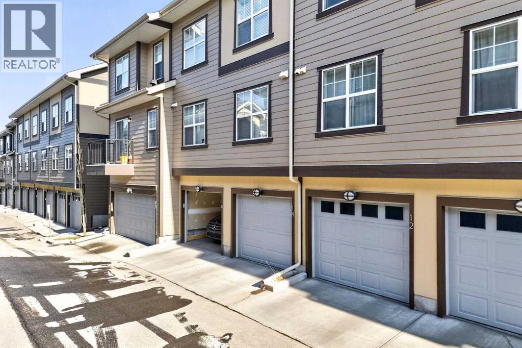 12 Evanscrest Gardens NW — photo 29