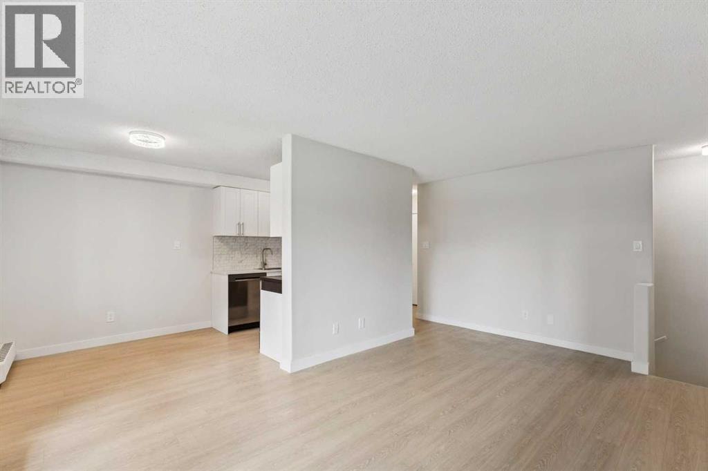 17, 3519 49 Street NW — photo 7