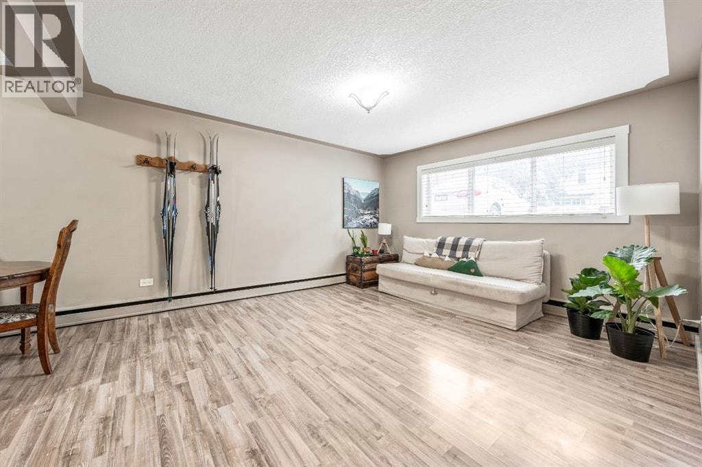 4, 310 22 Avenue SW — photo 9