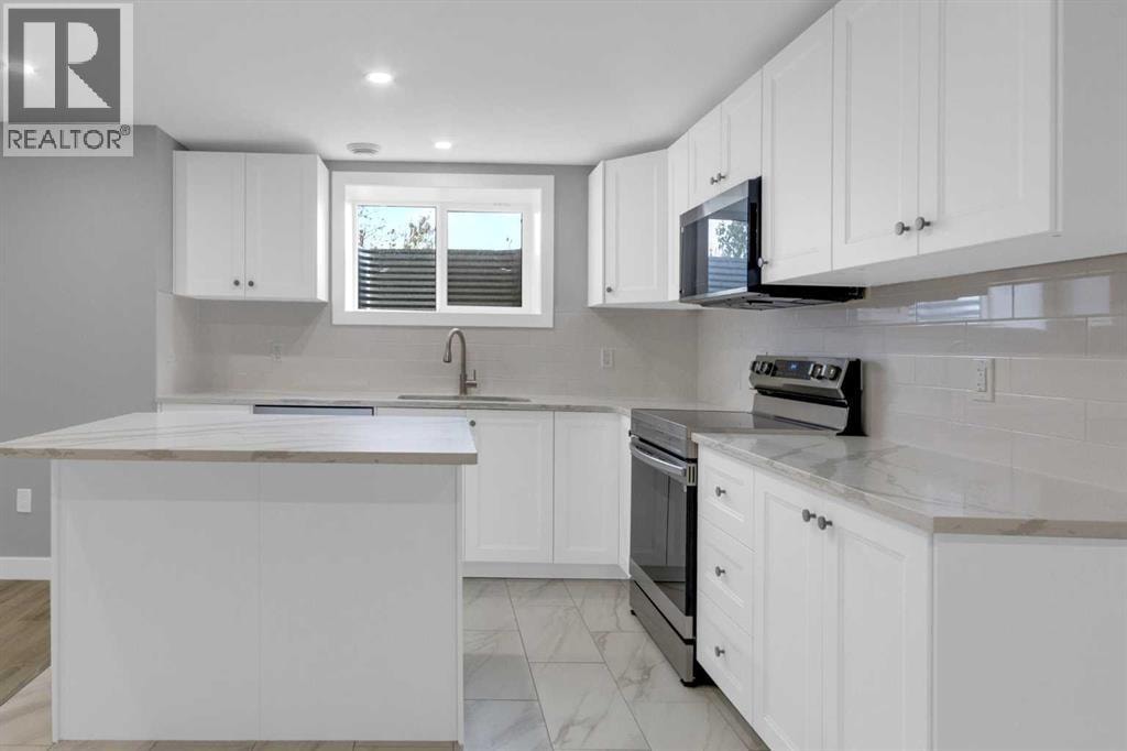 452 Queen Alexandra Way SE — photo 24