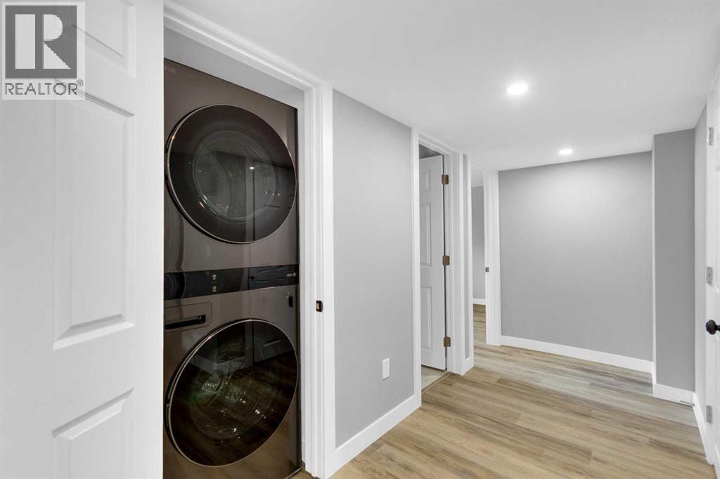 452 Queen Alexandra Way SE — photo 34