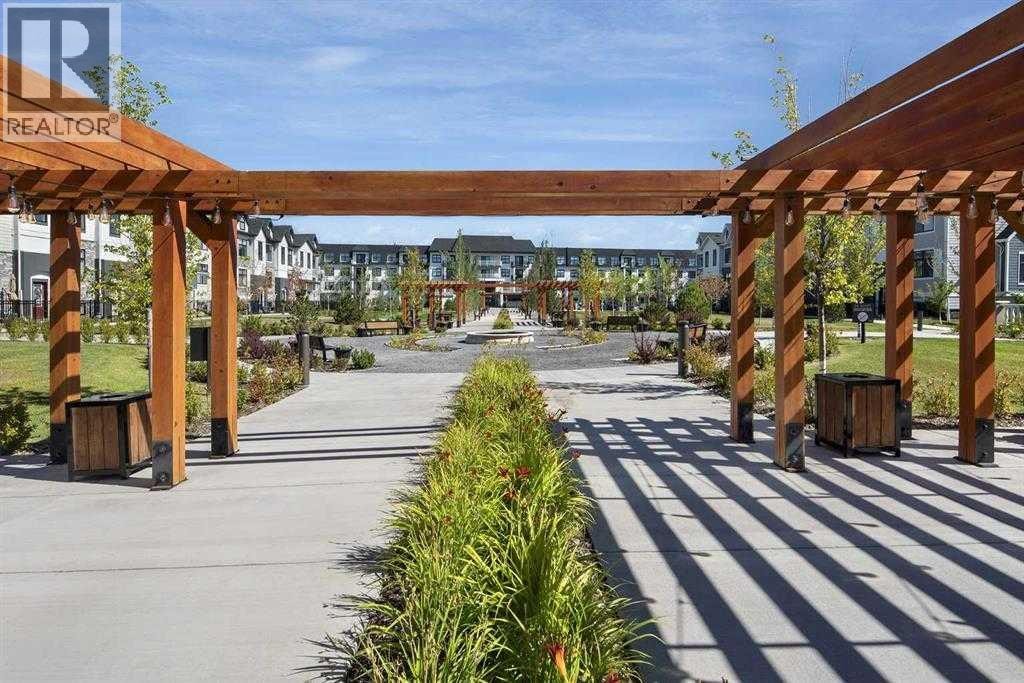 423, 255 Les Jardins Park SE — photo 39