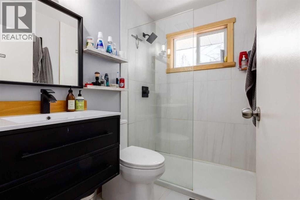 1415 43 Street SW — photo 23
