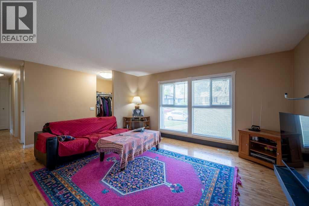139 Maitland Road NE — photo 7