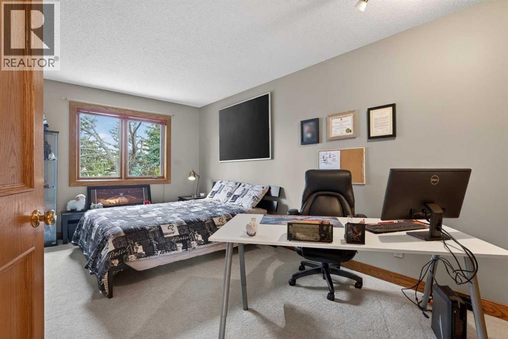 935 Shawnee Drive SW — photo 32