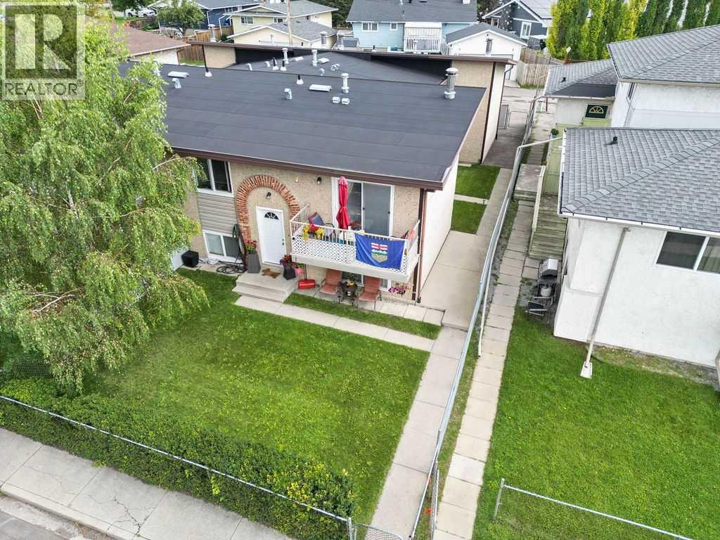 12 Huntley Close NE — photo 2