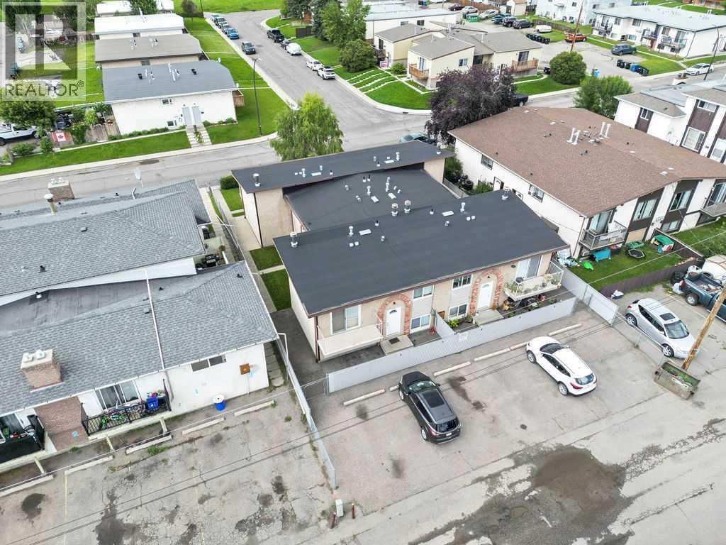 12 Huntley Close NE — photo 8