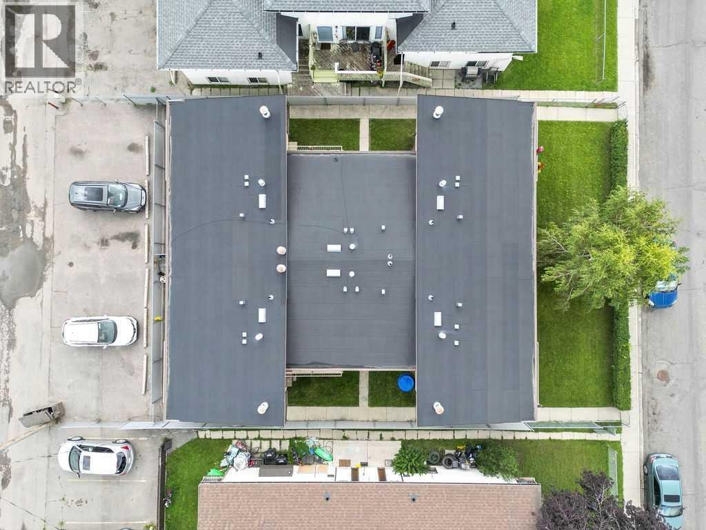 12 Huntley Close NE — photo 5