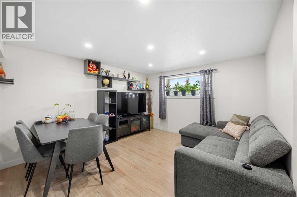 123 Radley Place SE — photo 32