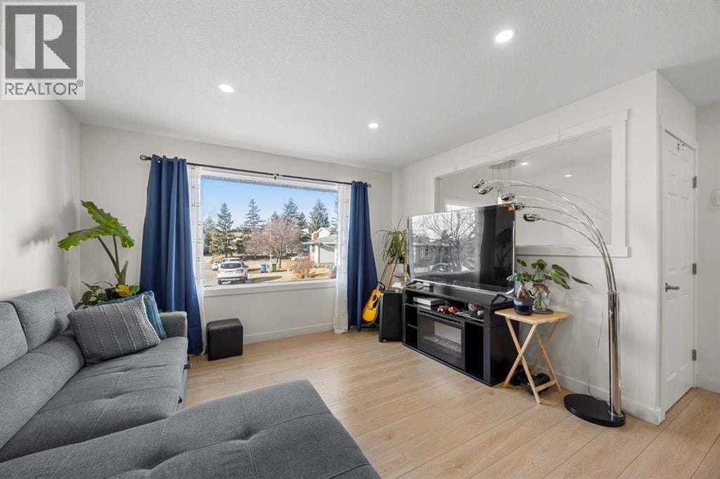 123 Radley Place SE — photo 9