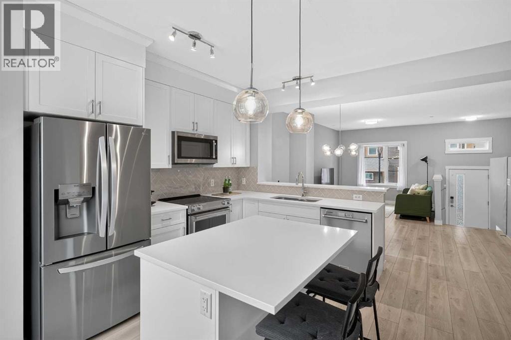 242 Livingston Common NE — photo 11